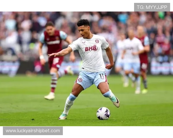 阿斯顿维拉2比1战胜年轻人，沃特金斯成进攻核心