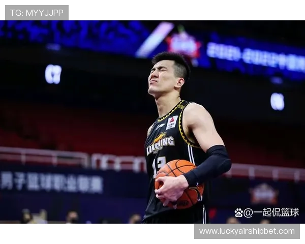 辽宁男篮本赛季已启用7名外援，频繁更替背后的战术博弈与阵容困境